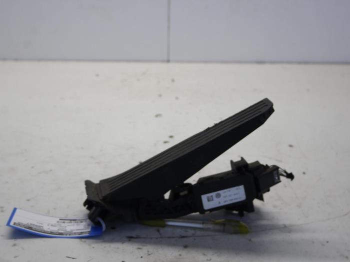Gebruikte Gaspedaalpositie Sensor Seat Leon (1P1) 2.0 FSI 16V Prijs € 21,00 Margeregeling aangeboden door Gebr Opdam B.V.