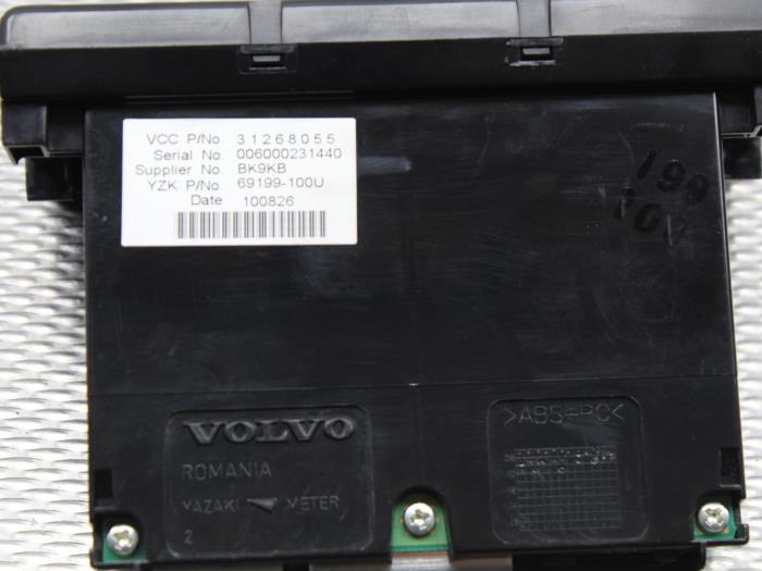 Display Interieur van een Volvo V50 (MW) 1.6 D 16V 2010