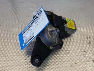 Gebruikte Ruitenwissermotor achter Dodge Nitro 4.0 R/T V6 24V 4x4 Prijs op aanvraag aangeboden door Gebr Opdam B.V.