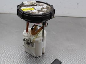 Gebruikte Benzinepomp Opel Agila (B) 1.0 12V Prijs € 26,00 Margeregeling aangeboden door Gebr Opdam B.V.