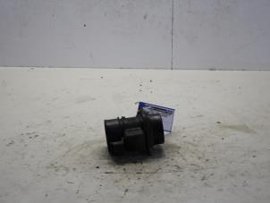 Gebruikte Luchtmassameter Opel Movano Combi 2.2 DTI Prijs € 34,00 Margeregeling aangeboden door Gebr Opdam B.V.