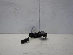 Gebruikte Gaspedaalpositie Sensor Toyota Corolla Verso (R10/11) 2.2 D-4D 16V Cat Clean Power Prijs op aanvraag aangeboden door Gebr Opdam B.V.