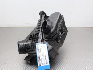 Gebruikte Luchtfilterhuis Honda CR-V (RE/RM) 2.0 16V Prijs op aanvraag aangeboden door Gebr Opdam B.V.