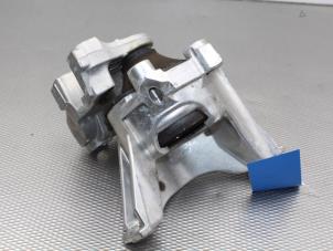 Gebruikte Motorsteun Honda CR-V (RE/RM) 2.0 16V Prijs op aanvraag aangeboden door Gebr Opdam B.V.