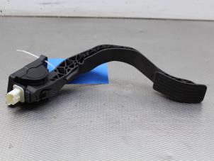 Gebruikte Gaspedaal Peugeot 1007 (KM) 1.4 Prijs op aanvraag aangeboden door Gebr Opdam B.V.