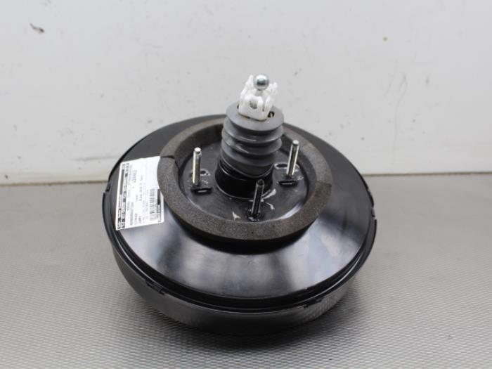 Rembekrachtiger van een Citroën Jumpy 1.6 Blue HDi 95 2016