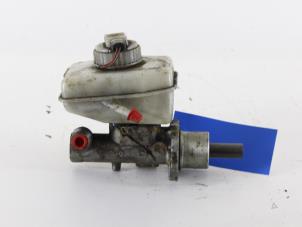 Gebruikte Hoofdremcilinder Opel Vectra B (36) 2.0 16V Ecotec Prijs € 25,00 Margeregeling aangeboden door Gebr Opdam B.V.