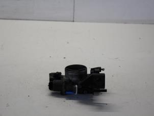 Gebruikte Gasklephuis Peugeot 206 (2A/C/H/J/S) 2.0 GTI 16V Prijs € 34,00 Margeregeling aangeboden door Gebr Opdam B.V.