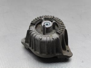 Gebruikte Motorrubber Mercedes E (W212) E-220 CDI 16V BlueEfficiency,BlueTEC Prijs op aanvraag aangeboden door Gebr Opdam B.V.