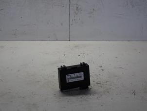 Gebruikte Module PDC Opel Signum (F48) 2.2 DGI 16V Prijs € 42,00 Margeregeling aangeboden door Gebr Opdam B.V.