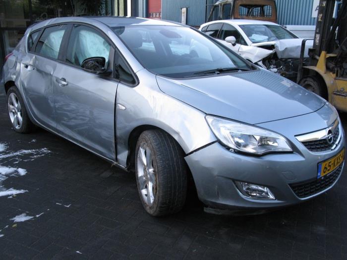 Gebruikte Subframe Opel Astra J (PC6/PD6/PE6/PF6) 1.6 16V Ecotec Prijs € 85,00 Margeregeling aangeboden door Gebr Opdam B.V.