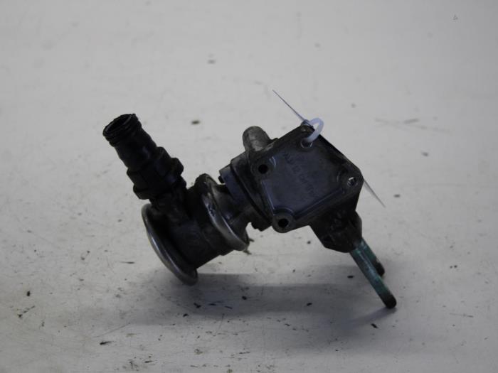 Gebruikte Uitlaat gasklep (EGR) Volkswagen Golf IV (1J1) 1.6 Prijs € 25,00 Margeregeling aangeboden door Gebr Opdam B.V.
