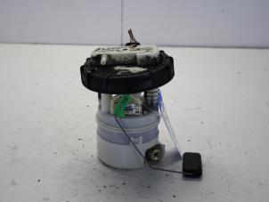 Gebruikte Benzinepomp Renault Twingo (C06) 1.2 16V Prijs € 26,00 Margeregeling aangeboden door Gebr Opdam B.V.