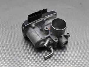 Gebruikte Gasklephuis Mitsubishi Space Star (A0) 1.0 12V Prijs op aanvraag aangeboden door Gebr Opdam B.V.