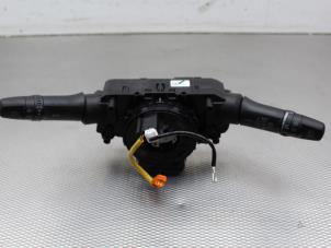 Gebruikte Combischakelaar Stuurkolom Mitsubishi Space Star (A0) 1.0 12V Prijs op aanvraag aangeboden door Gebr Opdam B.V.