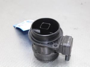 Gebruikte Luchthoeveelheidsmeter Volkswagen Passat Variant (365) 1.6 TDI 16V Bluemotion Prijs € 13,00 Margeregeling aangeboden door Gebr Opdam B.V.