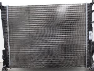 Gebruikte Radiateur Renault Twingo II (CN) 1.2 16V Prijs € 51,00 Margeregeling aangeboden door Gebr Opdam B.V.