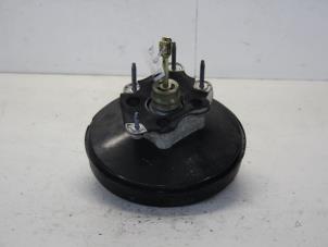 Gebruikte Rembooster Renault Clio III (BR/CR) 1.5 dCi 70 Prijs op aanvraag aangeboden door Gebr Opdam B.V.