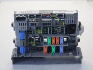 Gebruikte Zekeringkast BMW 1 serie (E87/87N) Prijs op aanvraag aangeboden door Gebr Opdam B.V.