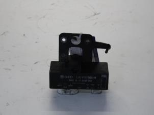 Gebruikte Koeling Module Volkswagen Polo IV (9N1/2/3) 1.4 TDI 70 Prijs € 21,00 Margeregeling aangeboden door Gebr Opdam B.V.