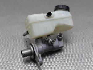 Gebruikte Hoofdremcilinder Renault Captur (2R) 0.9 Energy TCE 12V Prijs op aanvraag aangeboden door Gebr Opdam B.V.