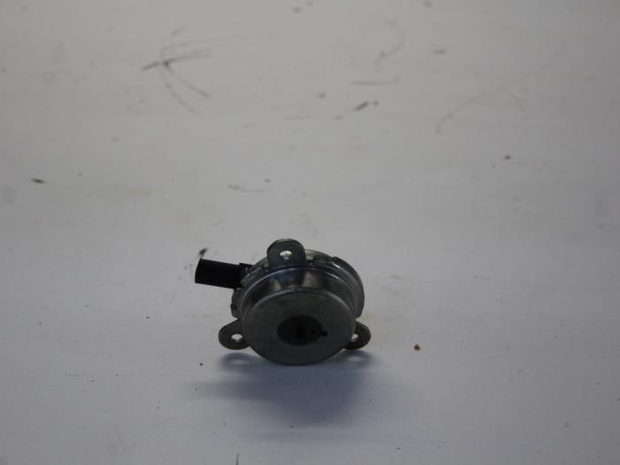 Gebruikte Nokkenas Verstelling Ford Fiesta 6 (JA8) 1.0 EcoBoost 12V 125 Prijs op aanvraag aangeboden door Gebr Opdam B.V.