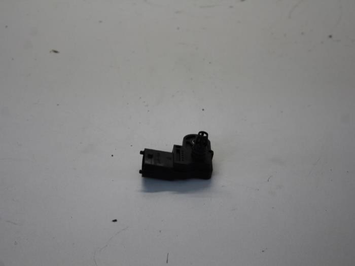 Gebruikte Sensor map (inlaatspruitstuk) Renault Scénic II (JM) 1.9 dCi 130 Prijs op aanvraag aangeboden door Gebr Opdam B.V.
