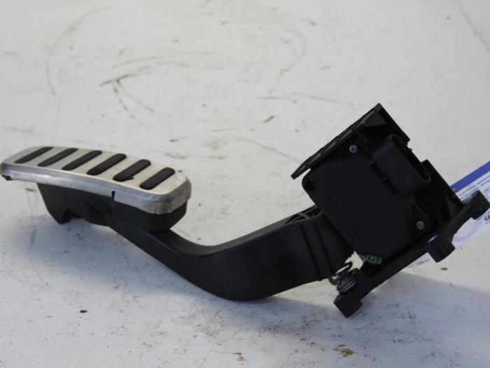 Gebruikte Sensor Gaspedaalpositie Fiat 500/595/695 1.4 T-Jet 16V Prijs op aanvraag aangeboden door Gebr Opdam B.V.