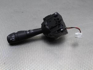 Gebruikte Licht Schakelaar Renault Captur (2R) 0.9 Energy TCE 12V Prijs € 30,00 Margeregeling aangeboden door Gebr Opdam B.V.
