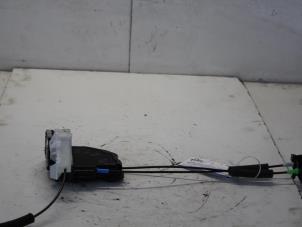 Gebruikte Deurslot Mechaniek 4Deurs rechts-achter Toyota C-HR Prijs op aanvraag aangeboden door Gebr Opdam B.V.