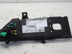 Gebruikte Zekeringkast Opel Vectra C GTS 2.2 DIG 16V Prijs op aanvraag aangeboden door Gebr Opdam B.V.