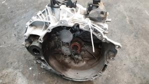 Gebruikte Versnellingsbak Volvo V60 I (FW/GW) 2.0 D4 16V Prijs € 382,00 Margeregeling aangeboden door Gebr Opdam B.V.