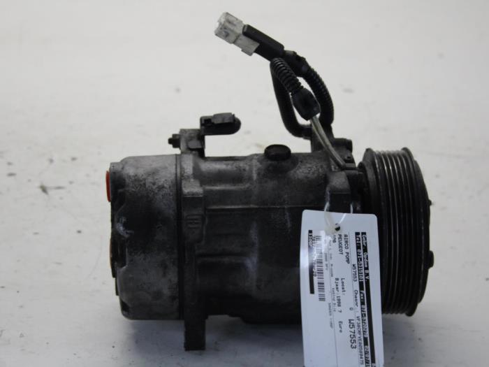 Gebruikte Aircopomp Peugeot 406 Coupé (8C) 2.0 16V Prijs € 34,00 Margeregeling aangeboden door Gebr Opdam B.V.