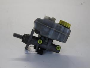 Gebruikte Hoofdremcilinder Volkswagen Polo V (6R) 1.4 16V Prijs € 21,00 Margeregeling aangeboden door Gebr Opdam B.V.