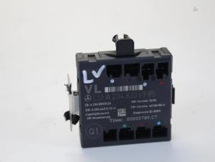 Gebruikte Deur module Mercedes C (W204) 2.2 C-220 CDI 16V Prijs op aanvraag aangeboden door Gebr Opdam B.V.