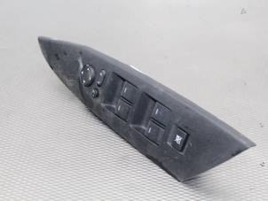 Gebruikte Combischakelaar ramen Mazda 3 (BL12/BLA2/BLB2) 2.0i MZR DISI 16V Prijs op aanvraag aangeboden door Gebr Opdam B.V.