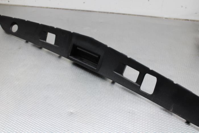 Handgreep van een Mercedes-Benz E (W212) E-250 CGI 16V BlueEfficiency 2009