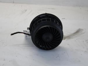 Gebruikte Kachel Ventilatiemotor Mercedes E (C238) E-200 2.0 Turbo 16V Prijs € 85,00 Margeregeling aangeboden door Gebr Opdam B.V.