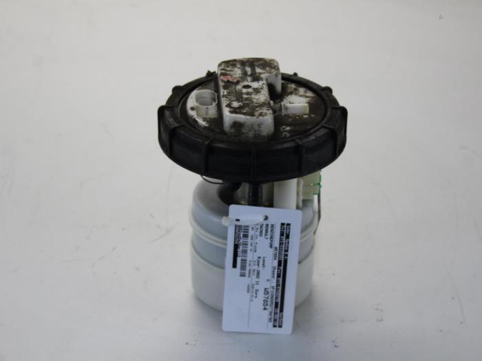 Gebruikte Benzinepomp Renault Twingo (C06) 1.2 16V Prijs € 24,00 Margeregeling aangeboden door Gebr Opdam B.V.