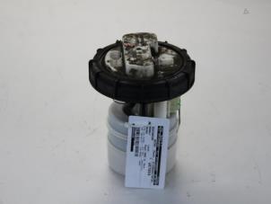 Gebruikte Benzinepomp Renault Twingo (C06) 1.2 16V Prijs € 26,00 Margeregeling aangeboden door Gebr Opdam B.V.