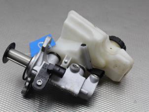 Gebruikte Hoofdremcilinder Volkswagen Polo VI (AW1) 1.0 TSI 12V Prijs € 60,00 Margeregeling aangeboden door Gebr Opdam B.V.