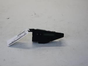 Gebruikte Display Interieur Ford Focus 1 Wagon 1.6 16V Prijs op aanvraag aangeboden door Gebr Opdam B.V.