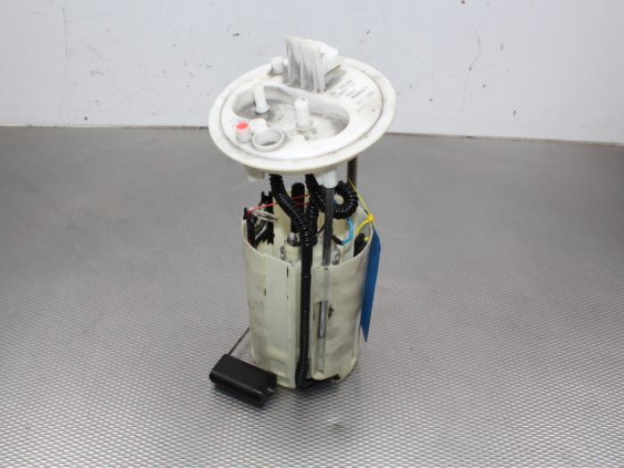 Gebruikte Tank element Pomp Fiat Doblo Prijs op aanvraag aangeboden door Gebr Opdam B.V.