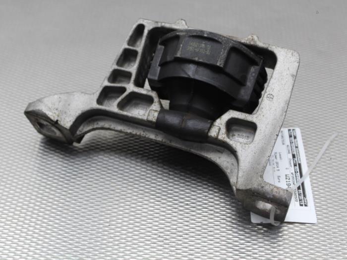 Motorrubber van een Ford Transit Connect (PJ2) 1.6 TDCi 16V 75 2014