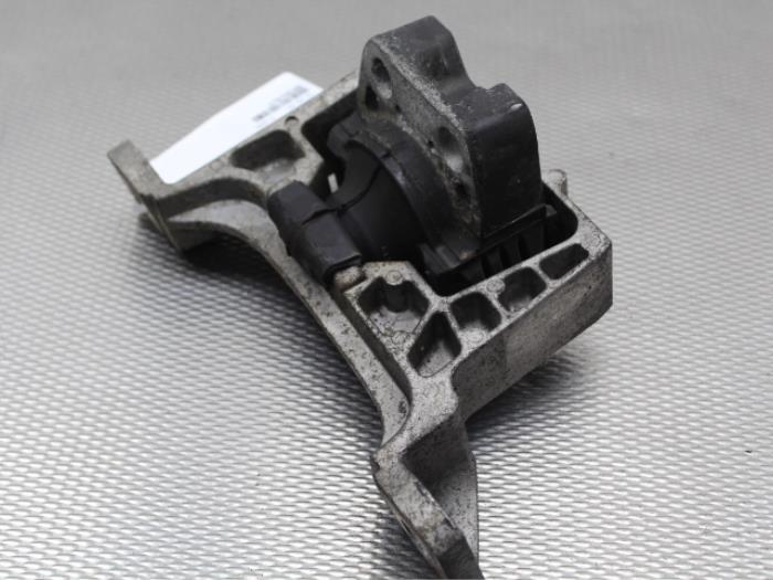 Gebruikte Motorrubber Ford Transit Connect (PJ2) 1.6 TDCi 16V 75 Prijs op aanvraag aangeboden door Gebr Opdam B.V.
