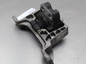 Gebruikte Motorrubber Ford Transit Connect (PJ2) 1.6 TDCi 16V 75 Prijs op aanvraag aangeboden door Gebr Opdam B.V.