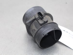 Gebruikte Luchthoeveelheidsmeter Volkswagen Transporter T5 2.0 TDI BlueMotion Prijs € 13,00 Margeregeling aangeboden door Gebr Opdam B.V.