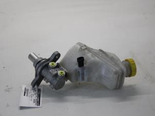 Gebruikte Hoofdremcilinder Alfa Romeo MiTo (955) 0.9 TwinAir Prijs € 25,00 Margeregeling aangeboden door Gebr Opdam B.V.