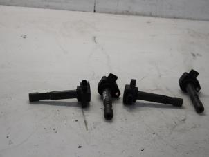 Gebruikte Bobine Honda Stream I (RN) 1.7 16V VTEC Prijs € 30,00 Margeregeling aangeboden door Gebr Opdam B.V.