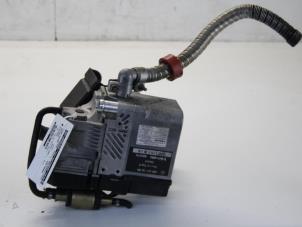 Gebruikte Standkachel Mercedes A (W168) 1.7 A-170 CDI 16V Prijs € 50,00 Margeregeling aangeboden door Gebr Opdam B.V.